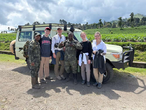 How to travel responsibly on a road trip in Uganda?