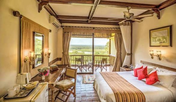 Best Big 5 Safari Lodges in Uganda