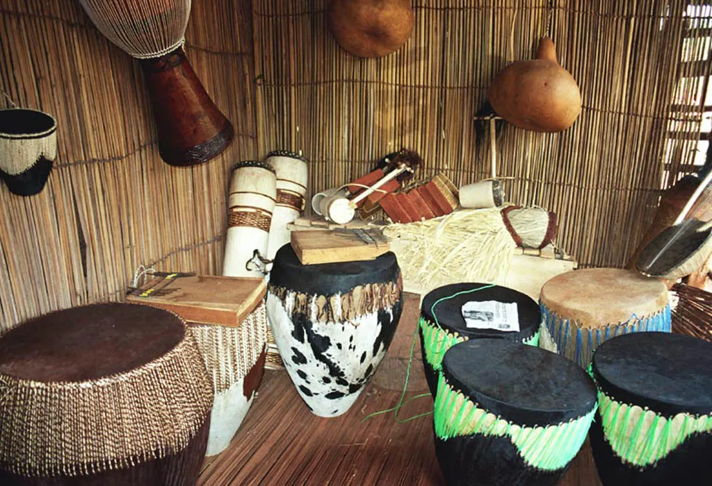 Popular Souvenirs to Buy on a Uganda Safari
