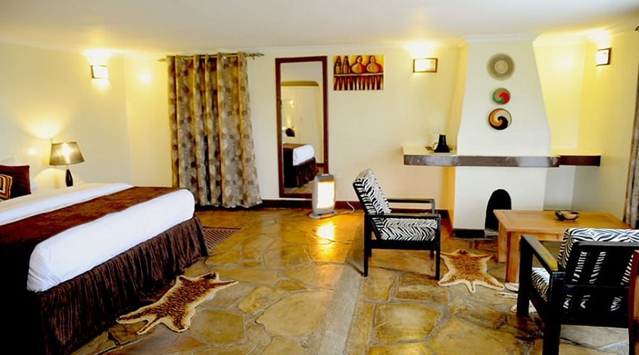 Discover luxury Uganda safaris for gorilla trekking, wildlife, chimpanzees, luxury lodges, Bwindi, Kibale, Queen Elizabeth and more